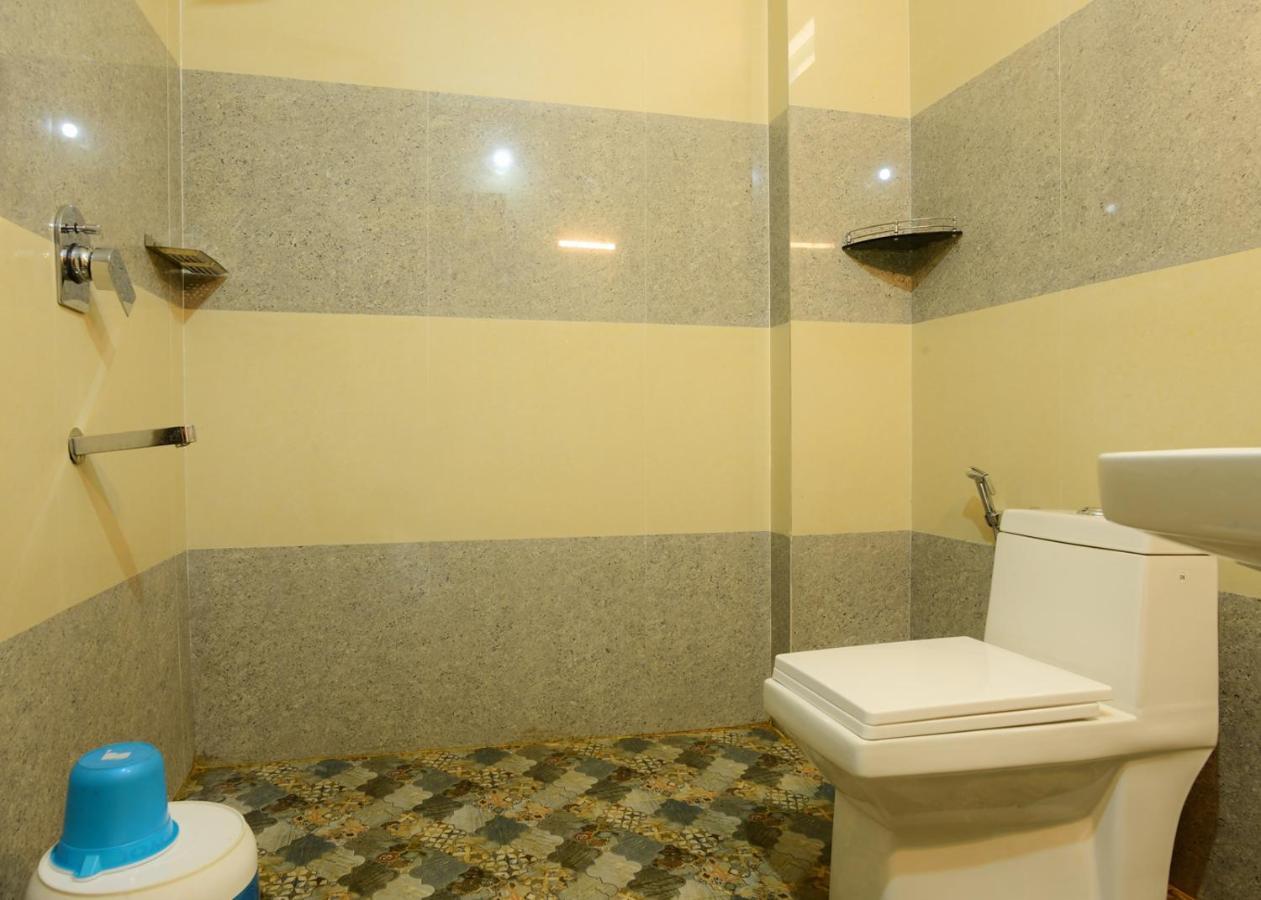 Annus Homestay Ramakkalmedu Exteriör bild